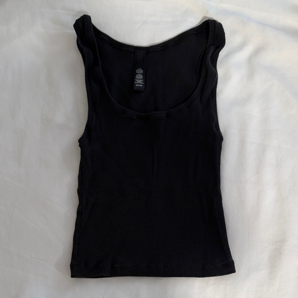 SKIMS Black Tank Top
